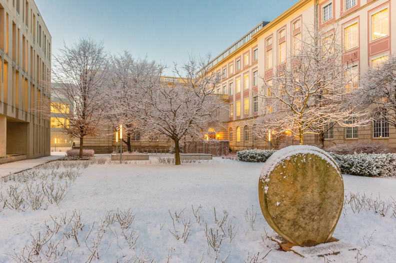 Winterstimmung auf dem Campus der HTW Dresden