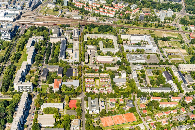 Luftaufnahmen des Campus der HTW Dresden am Friedrich-List-Platz am 13.08.24.