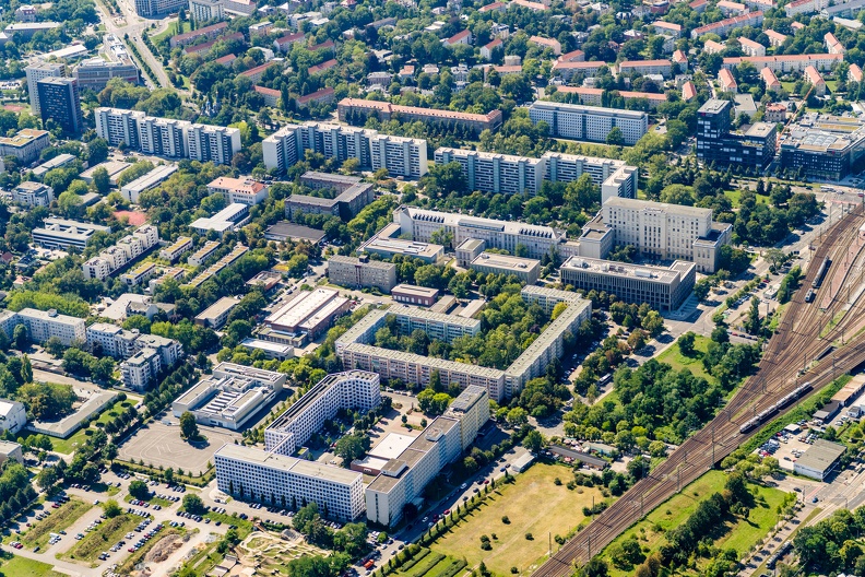 Luftaufnahmen des Campus der HTW Dresden am Friedrich-List-Platz am 13.08.24.