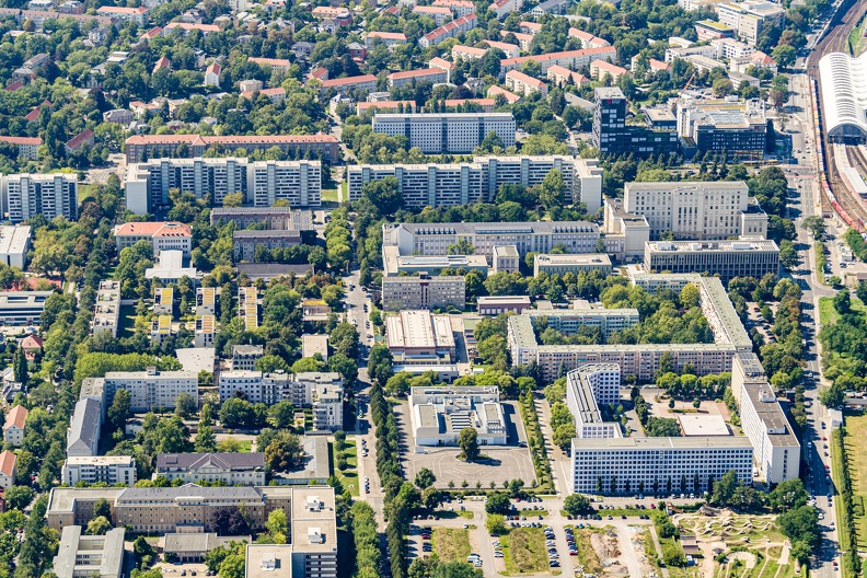 Luftaufnahmen des Campus der HTW Dresden am Friedrich-List-Platz am 13.08.24.