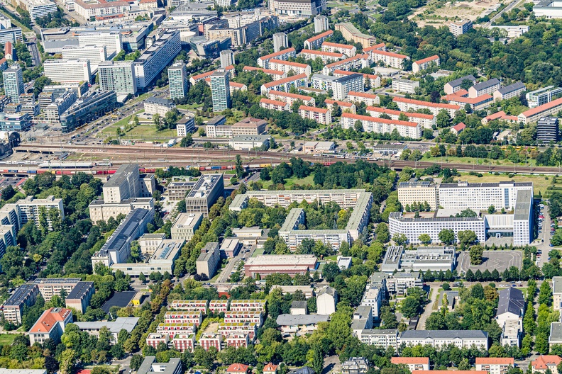 Luftaufnahmen des Campus der HTW Dresden am Friedrich-List-Platz am 13.08.24.