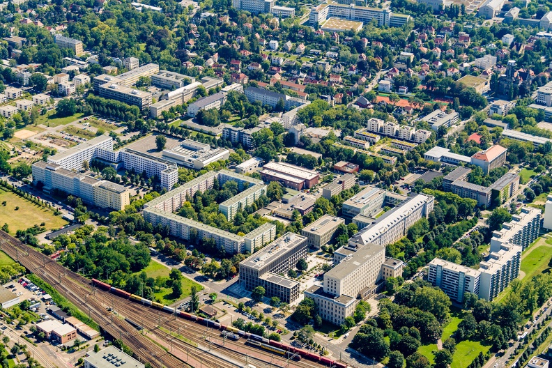 Luftaufnahmen des Campus der HTW Dresden am Friedrich-List-Platz am 13.08.24.