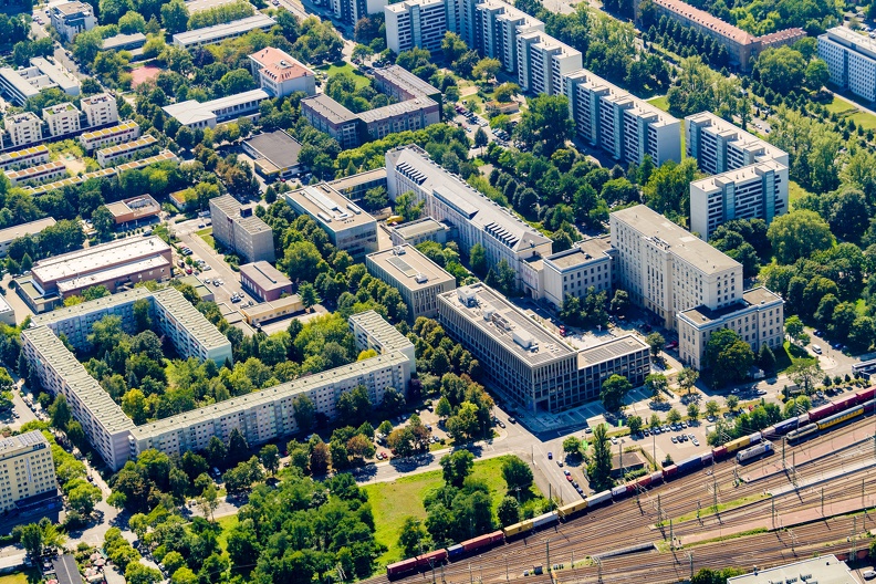 Luftaufnahmen des Campus der HTW Dresden am Friedrich-List-Platz am 13.08.24.