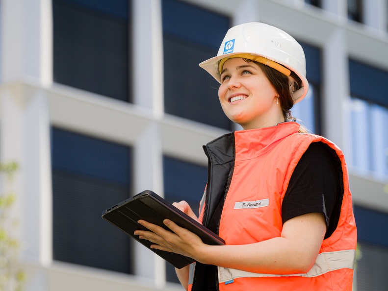 Portraits für das Studienhandbuch Bauingenieurwesen 2025 vom 09. - 26.07.24.