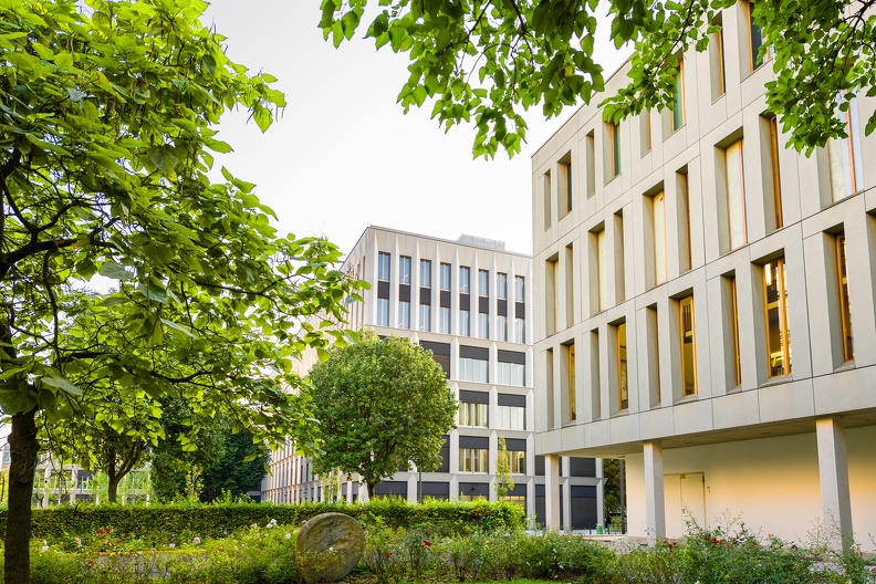 Ansichten des Bibliotheksgebäudes der HTW Dresden am 28./29.08.24.